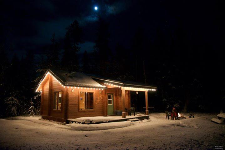 Mica Mountain Lodge & Log Cabins Tête Jaune Kültér fotó